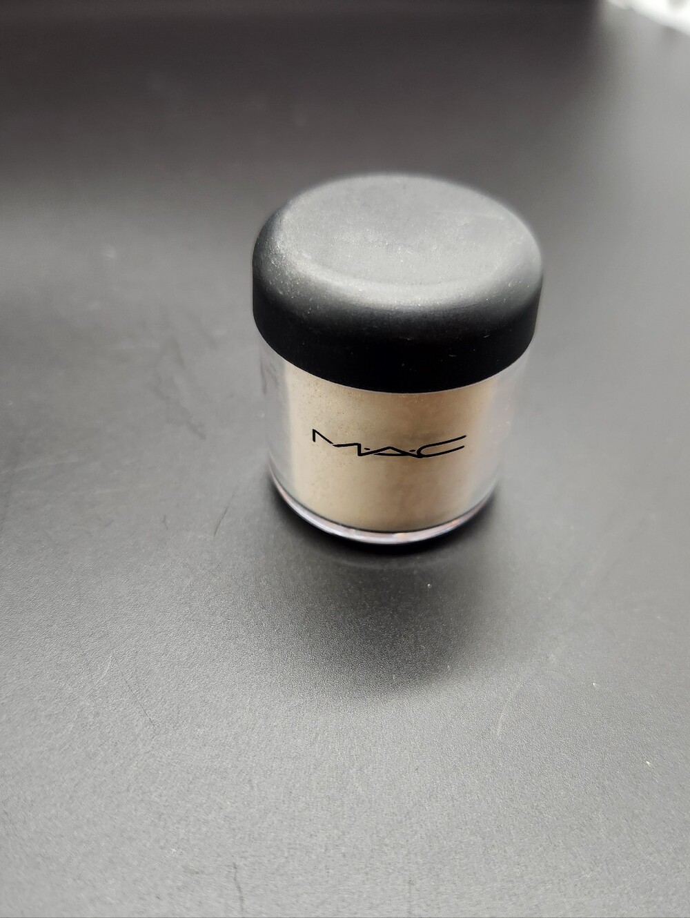 MAC Cosmetics Loose Pigment- Vanilla